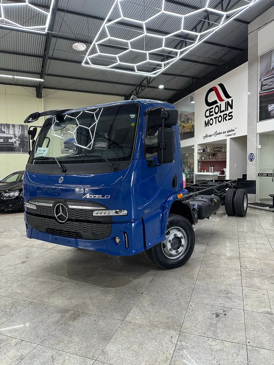 Mercedes Bens Accelo 1117 zero 