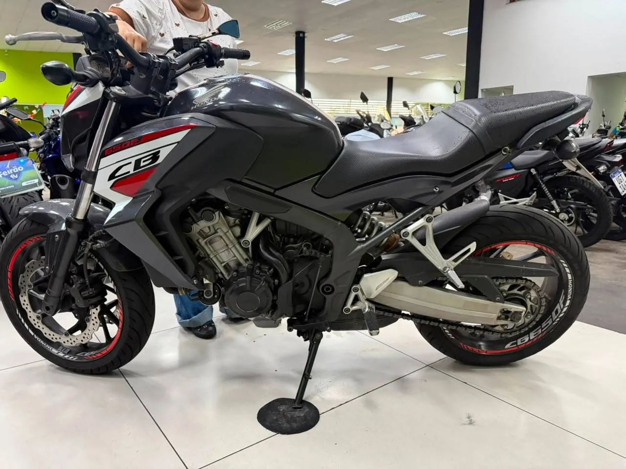 HONDA CB 650 F - Foto 4