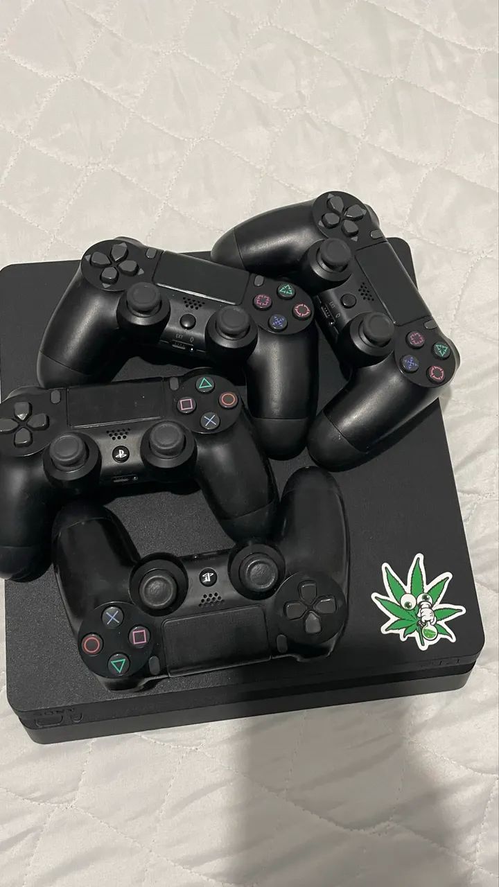 PS4 SLIM 1T COM 4 MANETES - Foto 2