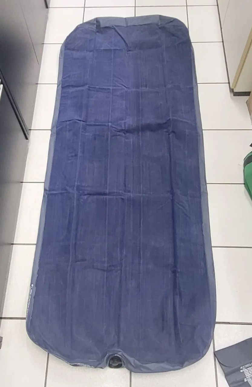 colchão inflável solteiro Intex camping - Foto 3