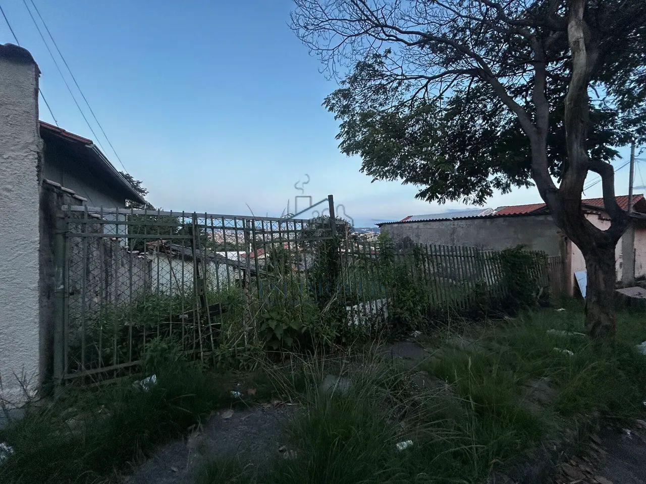 Lote plano 360 M2 - Bairro Camargos - Foto 3