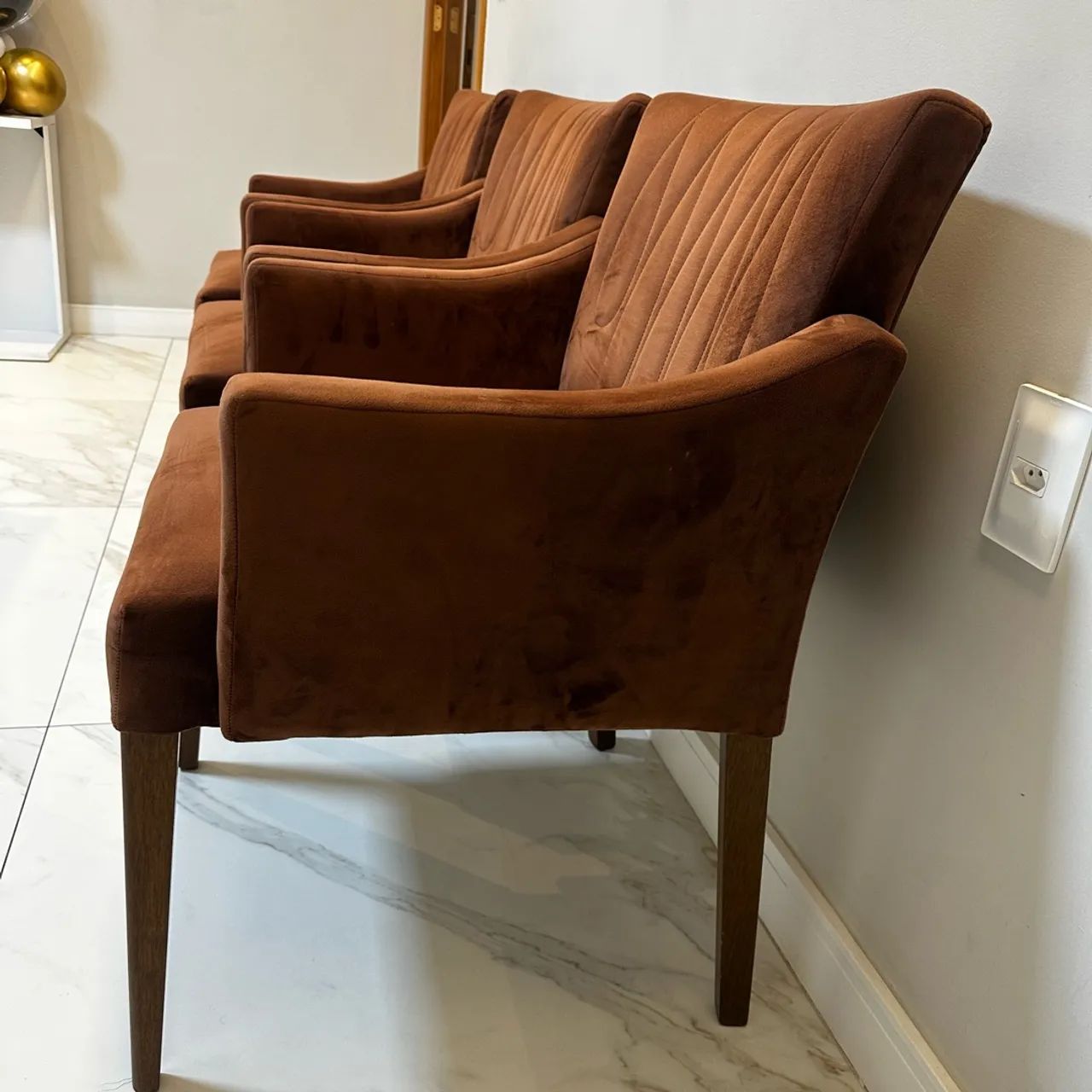 Poltronas Luxo Marron  - Foto 2