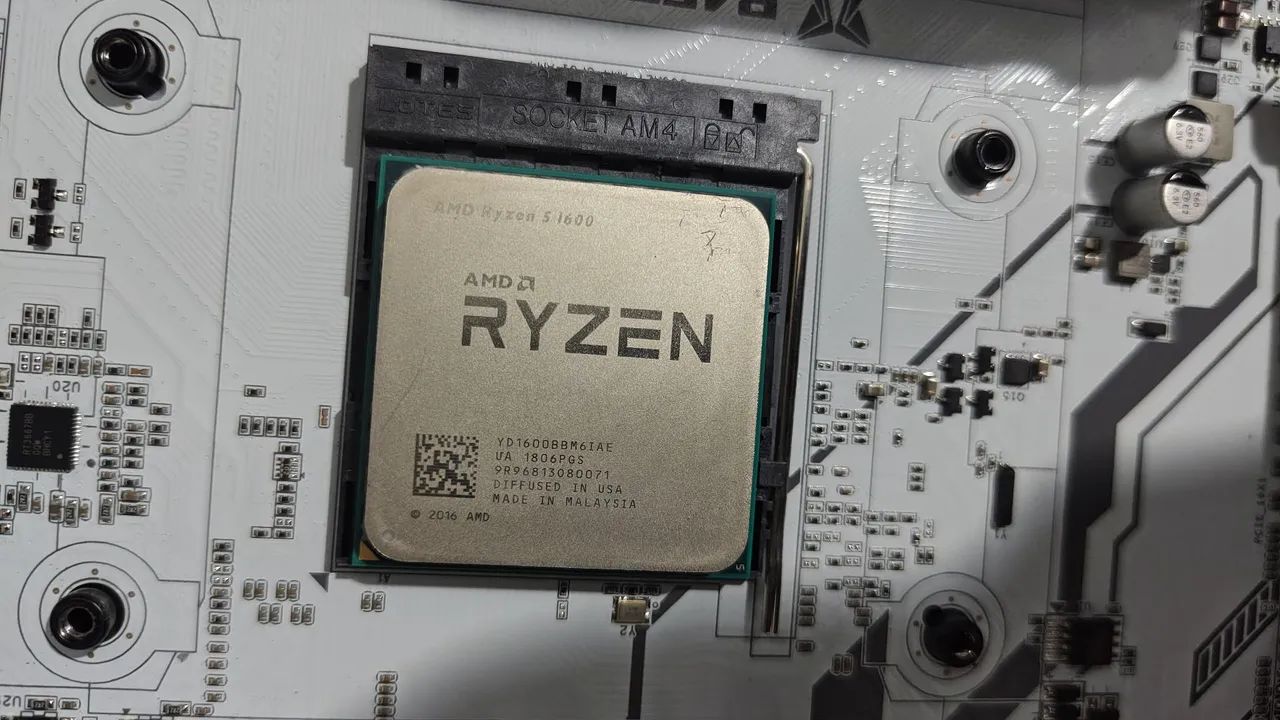 CPU Ryzen 1600 + Cooler original   - Foto 2