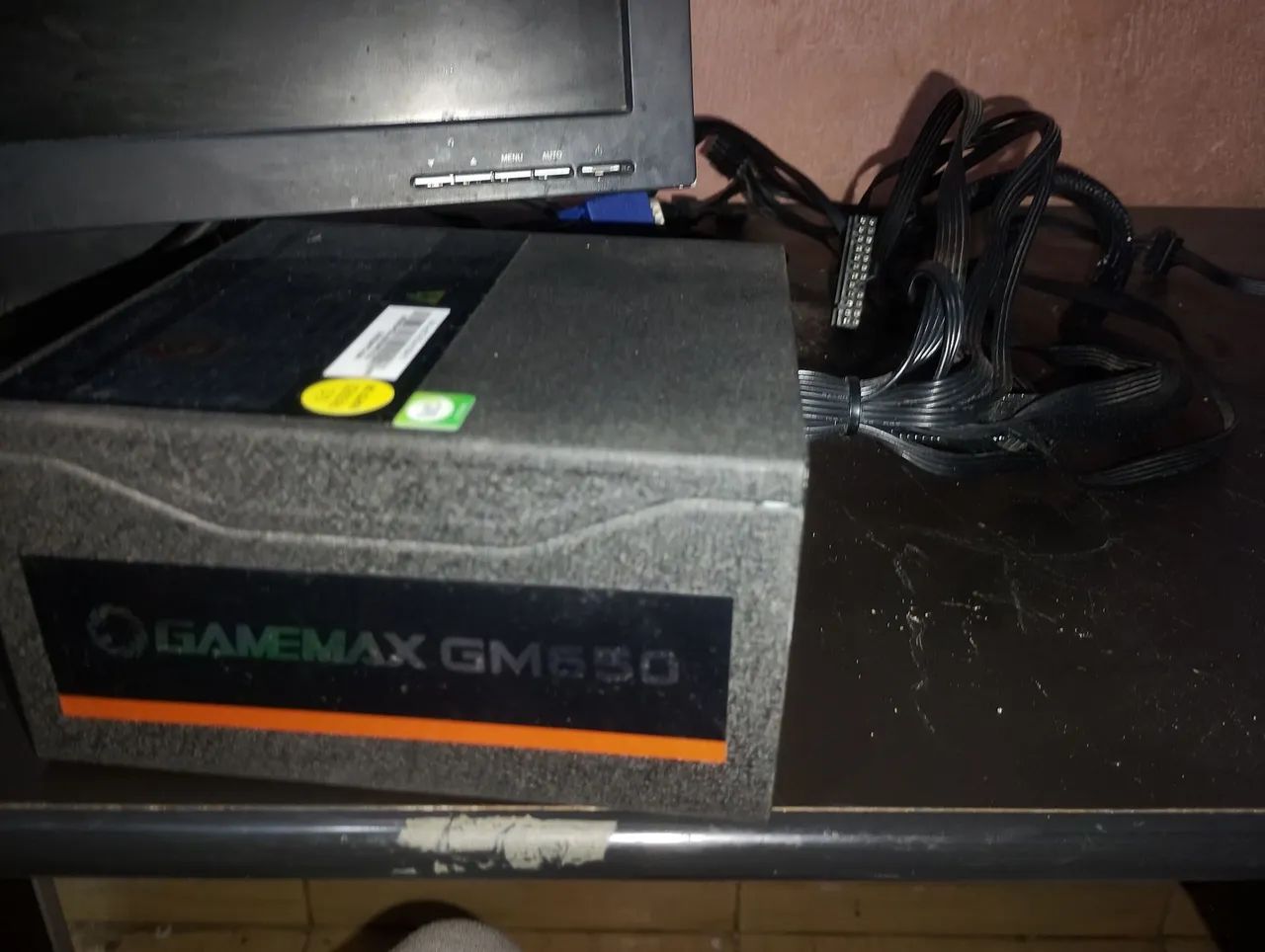RX580 COM DEFEITO + FONTE 650W + MONITOR 19 POLEGADAS - Foto 2