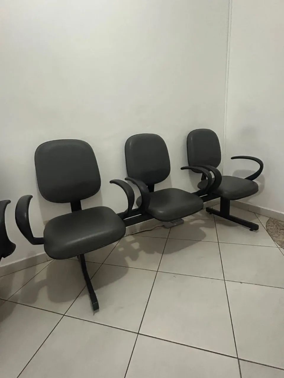 3 Longarinas, 9 Acentos Cadeira - Foto 2