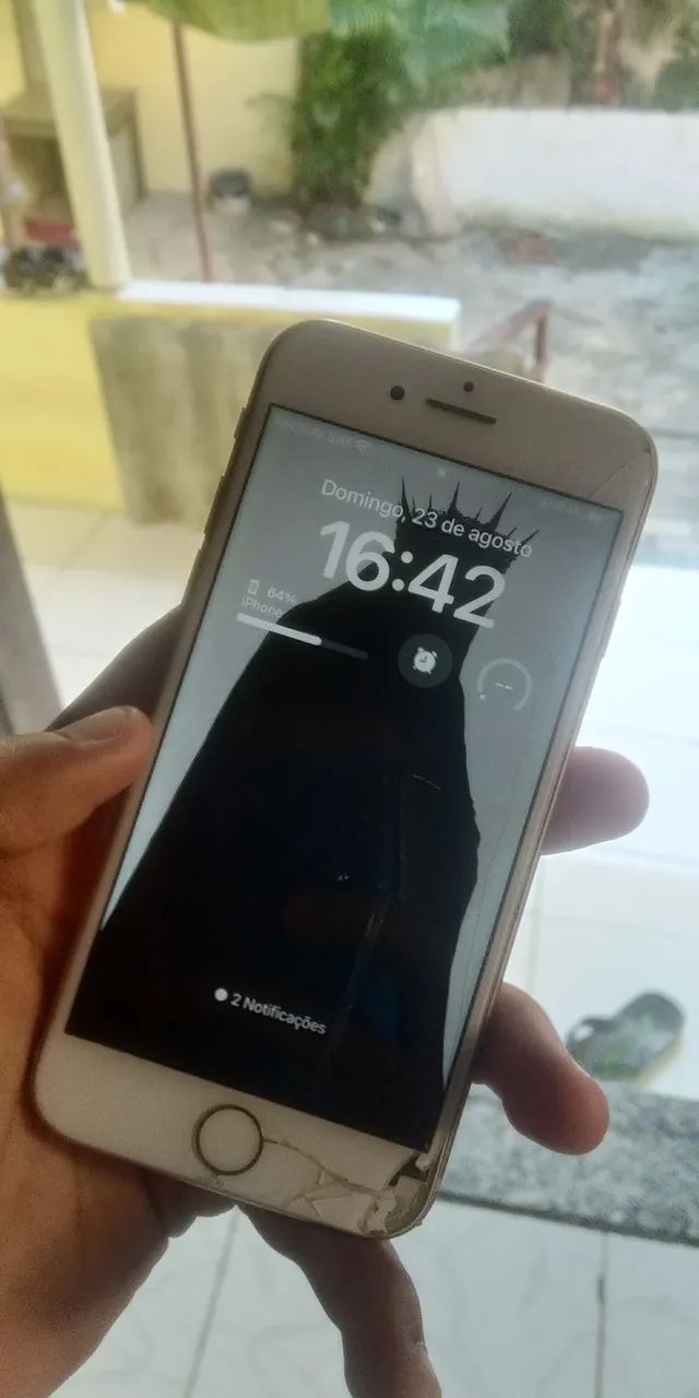 iPhone 8 