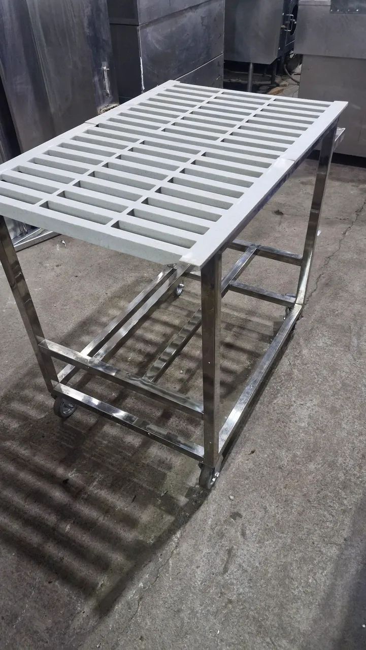 Carrinho inox puro  304  com rodinhas  - Foto 4