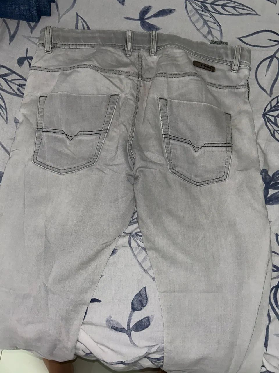 Calça Diesel 42 rasgada - Foto 3