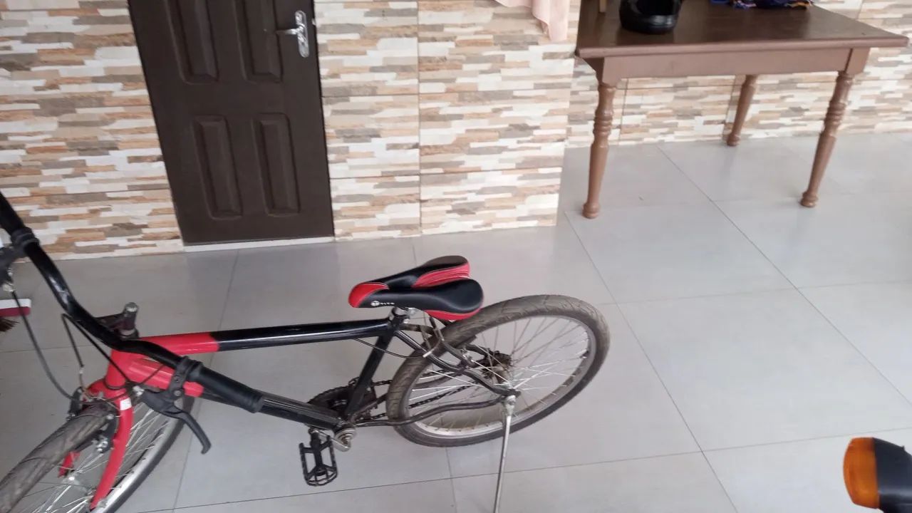 Bicicleta zerada sem nenhum risco de arranhão sem nada zerada - Foto 2