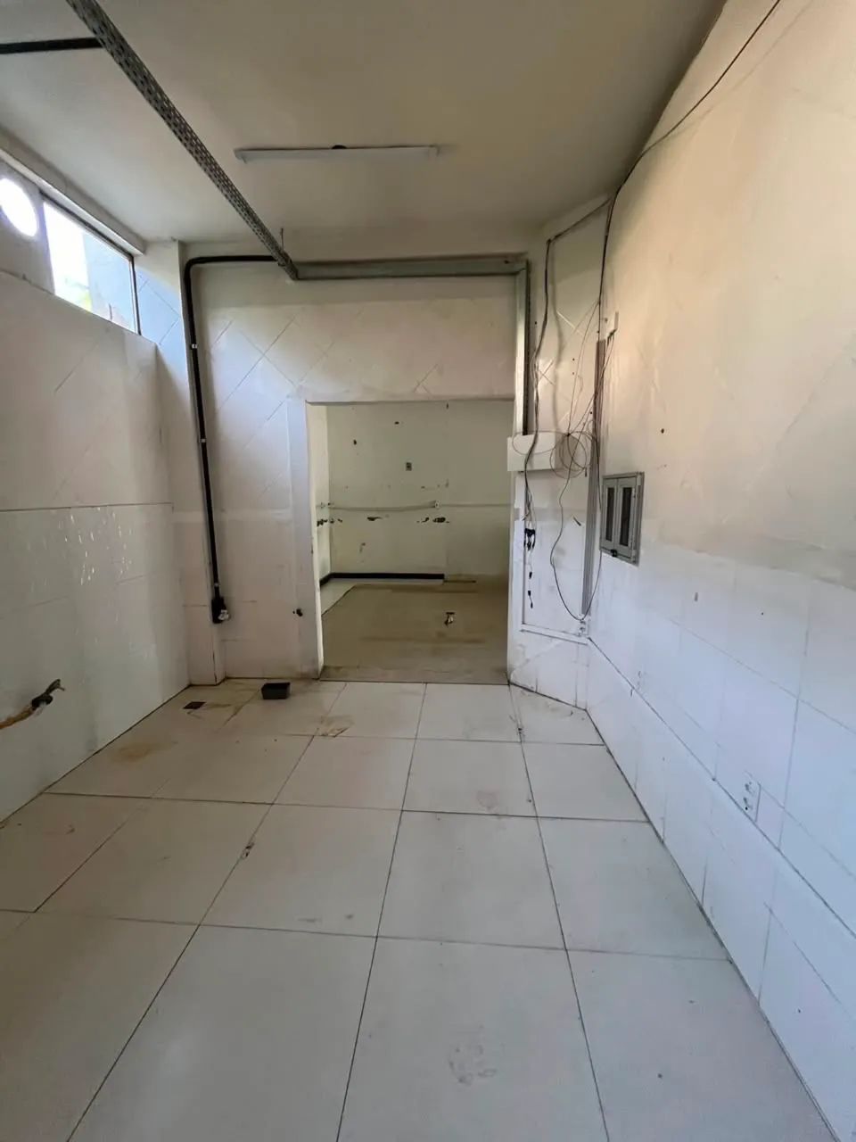LOCAÇÃO: Ponto comercial no Adrianopolis  - Foto 4
