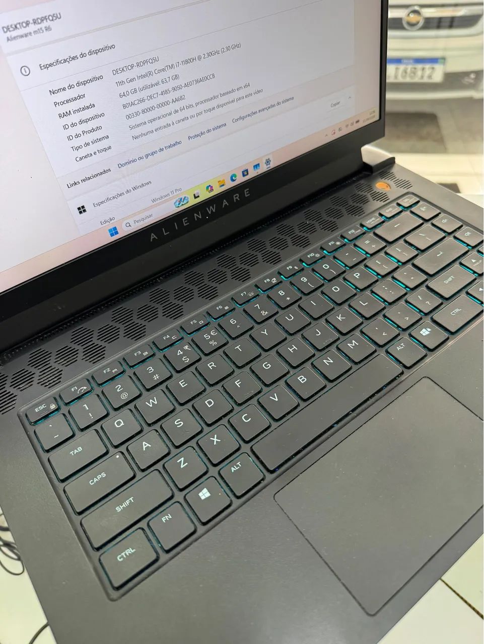 Alienware m15 r6