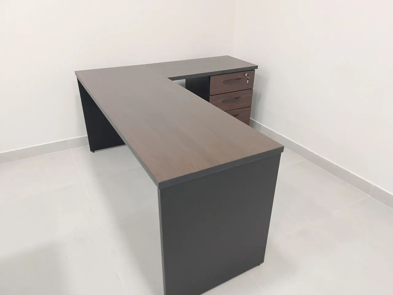 Mesa executiva 433925567001415681