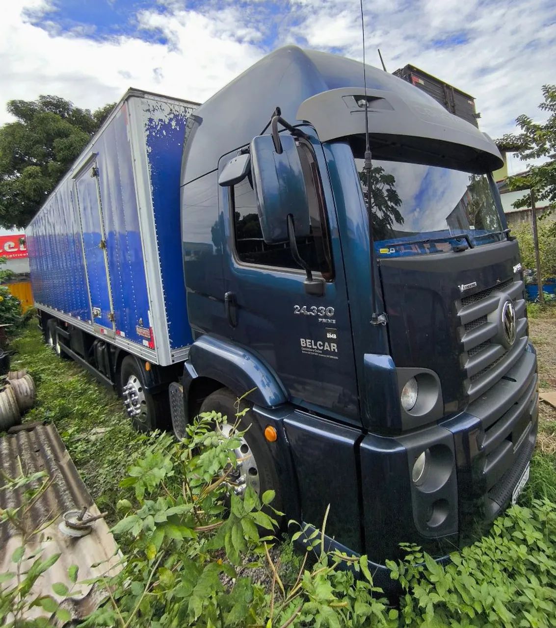 Caminhão 24330