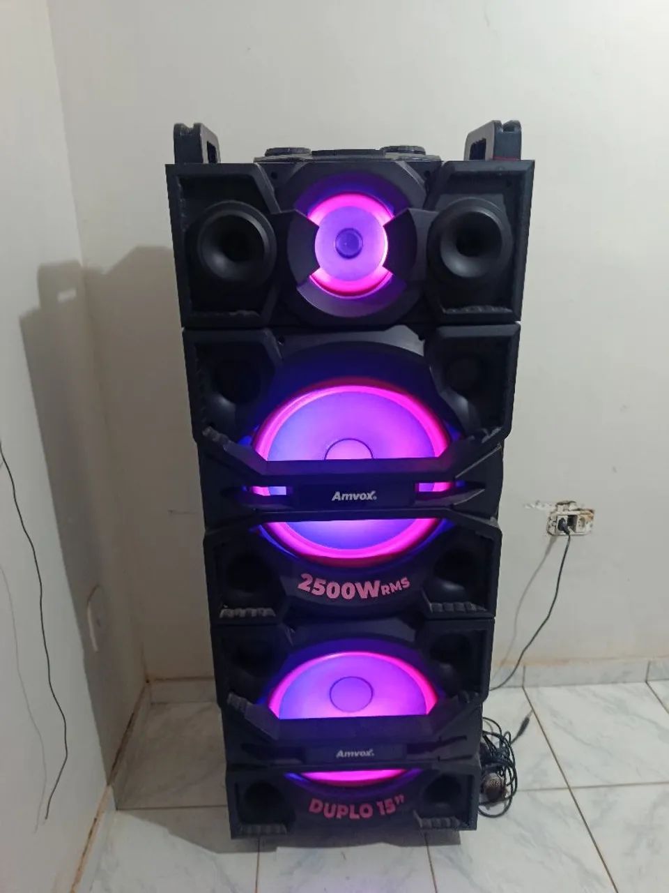 Som Amvox 2500W