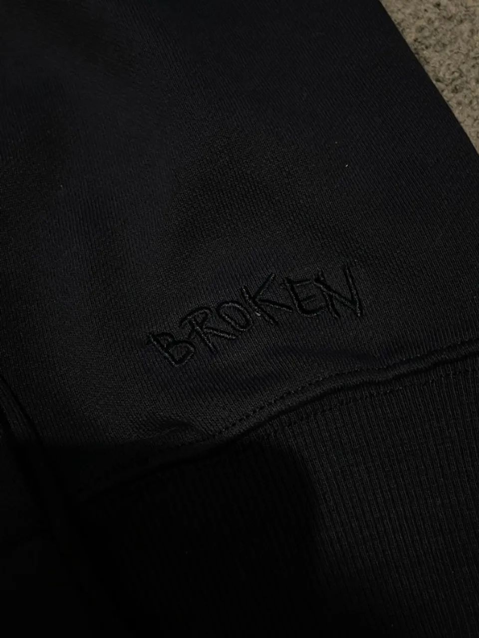 Moletom Broken Planet "into the abyss" - Foto 3