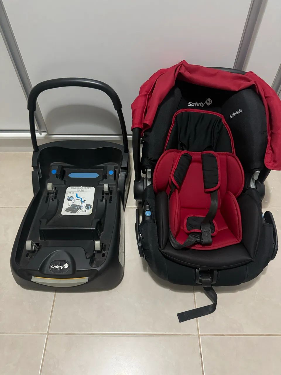 Carrinho de bebê + bebê conforto Safety First