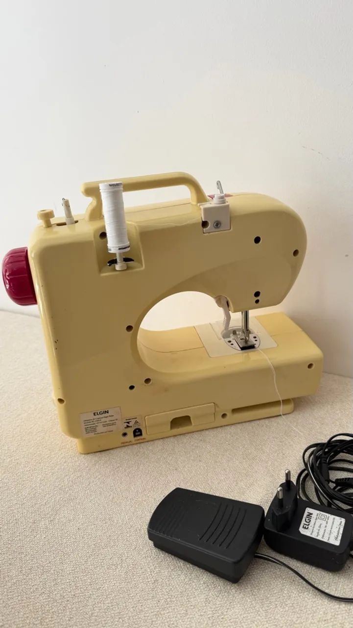 Máquina de costura  - Foto 3