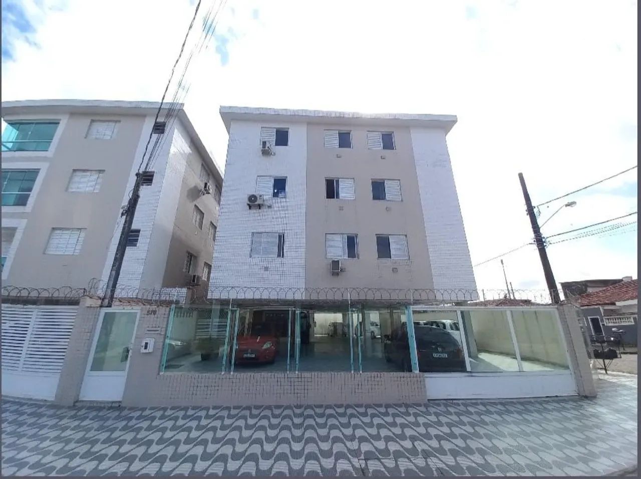 Apartamento 2 dormitórios em São Vicente
