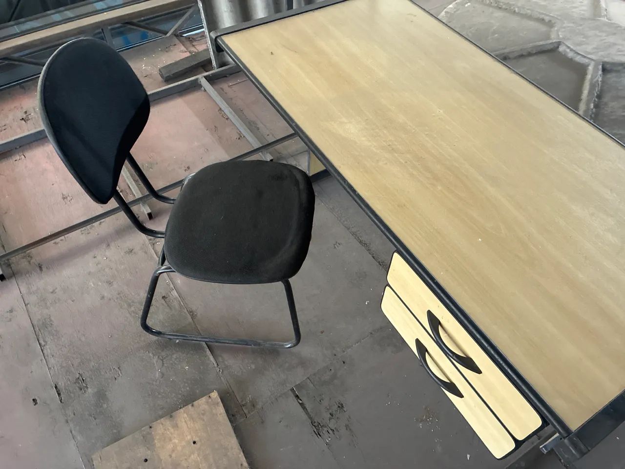 Mesa escritório e ganhe uma cadeira grátis  - Foto 4