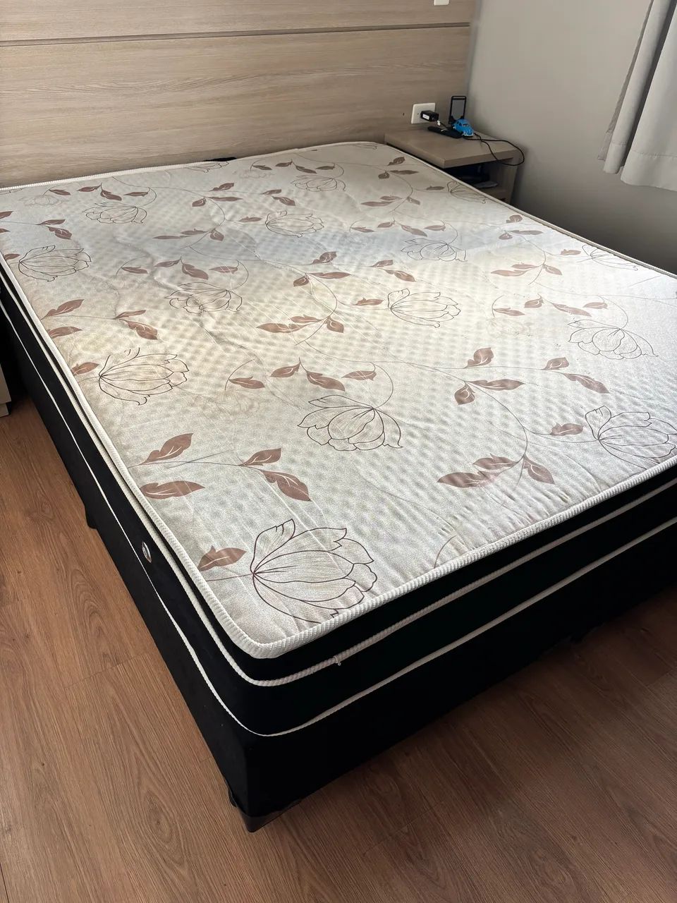 Cama Box Queen + Colchão com sistema de massagem - Foto 3