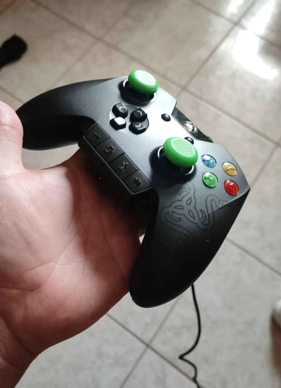 Xbox one x  - Foto 2