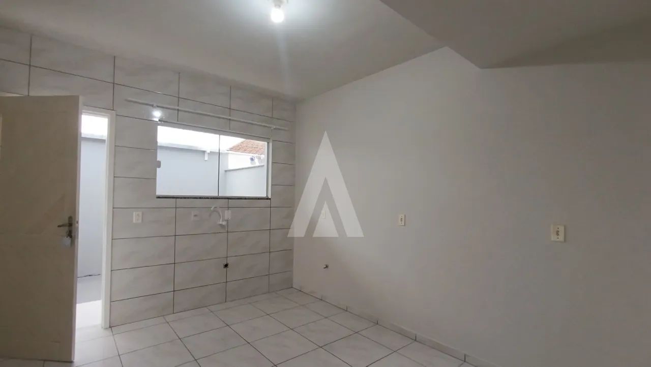 Geminado com 2 quartos e 1 vaga no bairro Iririú. - Foto 5