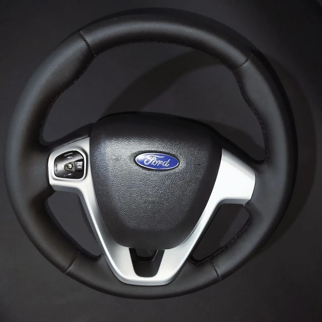 Capa de volante de alta qualidade  - Foto 3