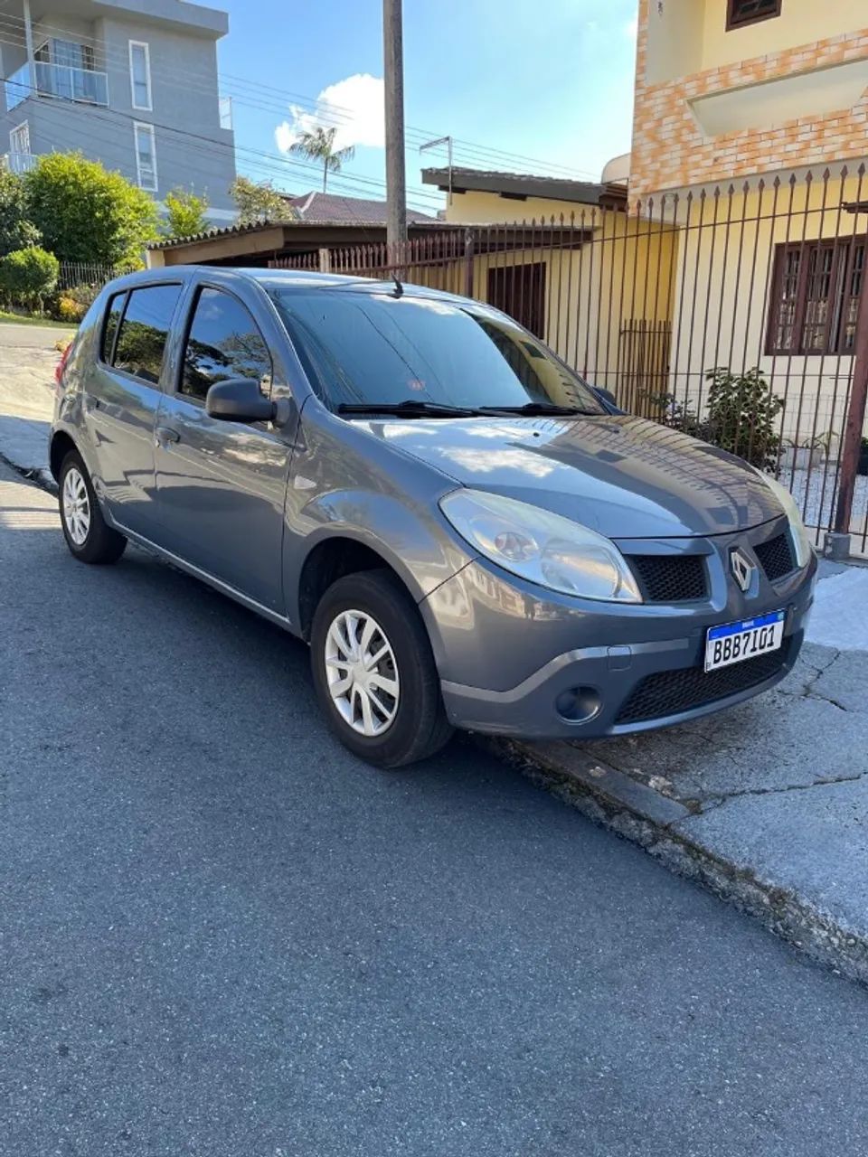 Renault Sandero AUTHENTIQUE HI-FLEX 1.0 16V 5P 2011