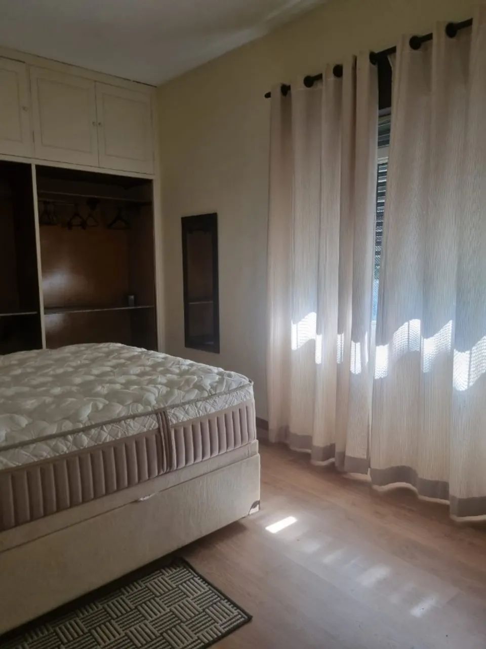 EXCELENTE QUARTO CAMA QUEEN NA VILA MADALENA - Foto 2