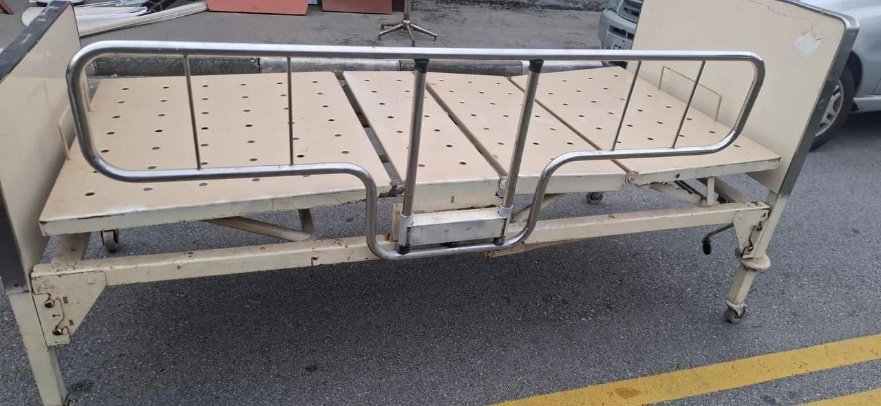 Cama hospitalar manivela - Foto 4