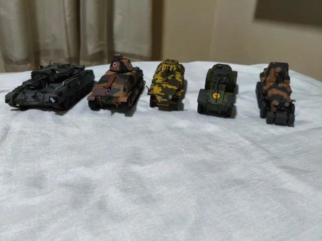 Kit 8 Miniaturas Militares 1/43 - Foto 5