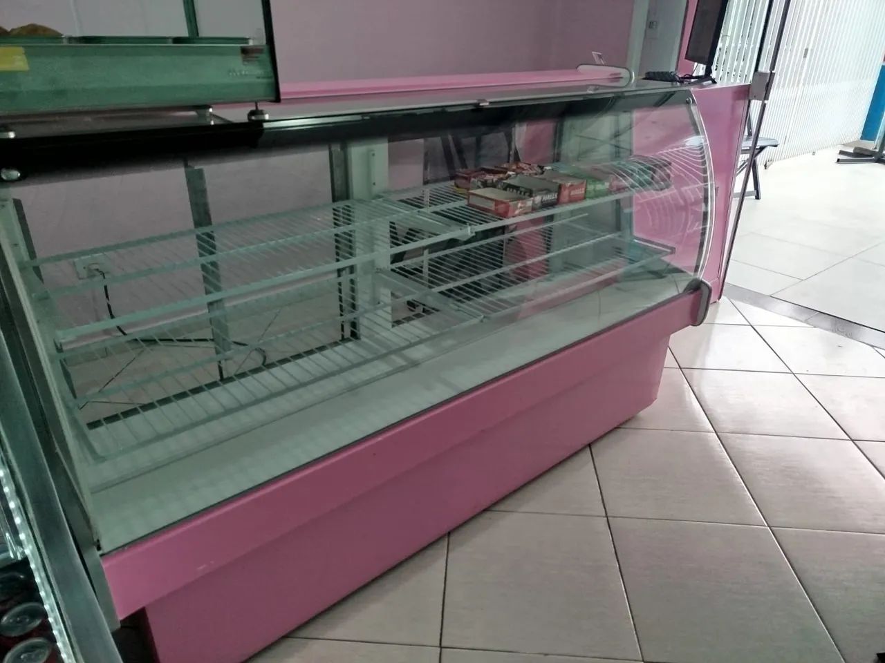 Balcão expositor  - Foto 2