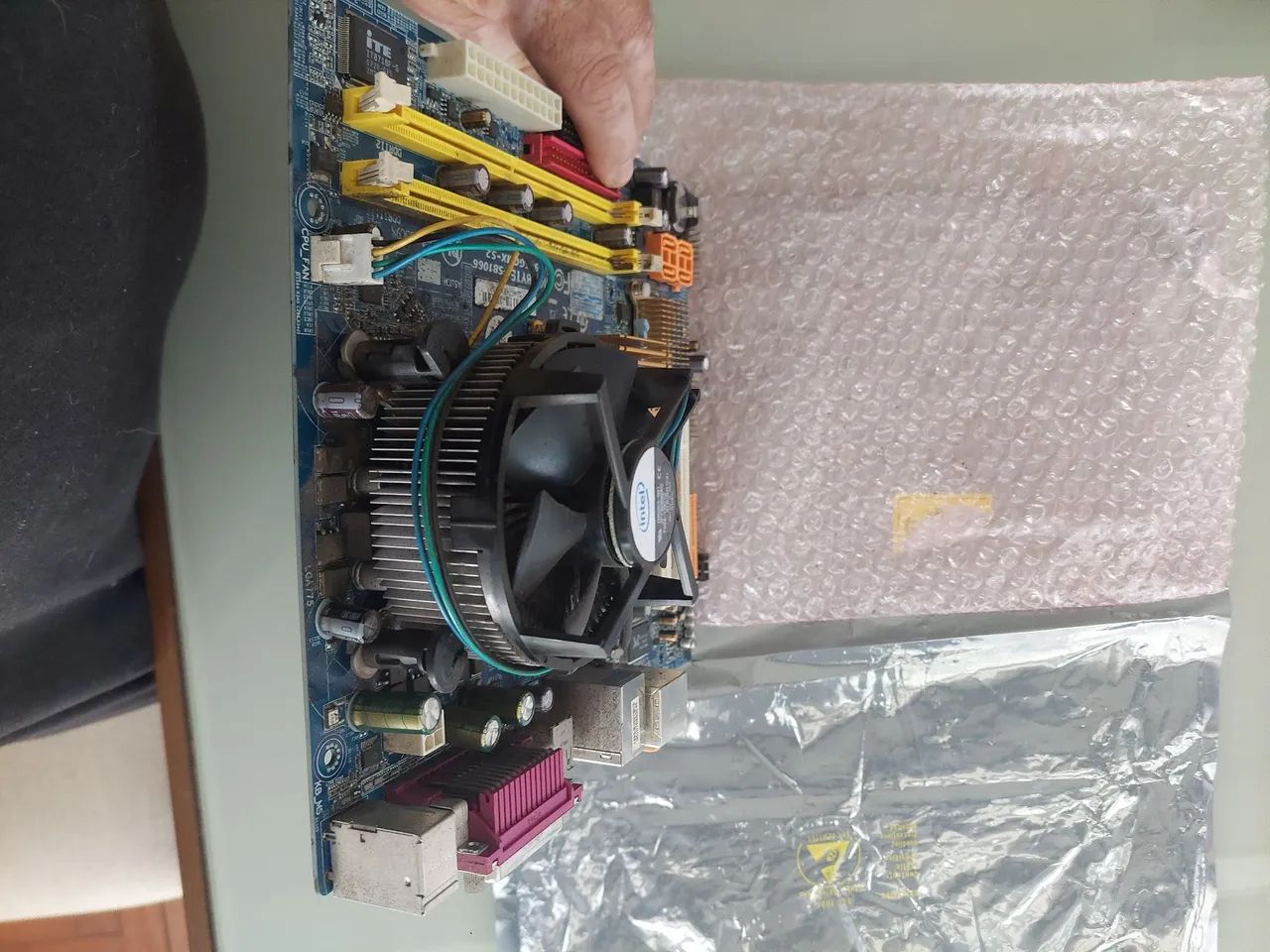 Placa mãe gigante ga-g31m-es2l RAM ddr2  - Foto 5