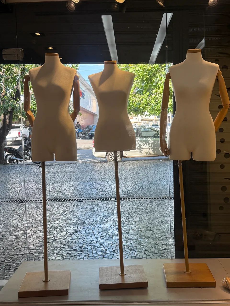 Manequins madeira  - Foto 5