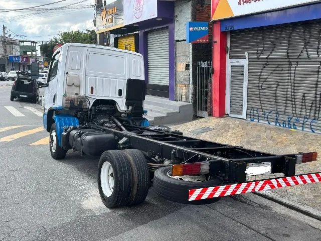MB Accelo 815 Acelo  - Foto 3