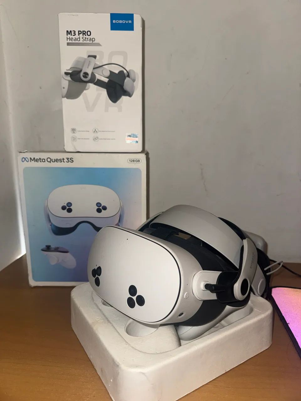 Meta Quest 3S 128GB + Strap BOBOVR M3 Pro com Bateria (Estado de