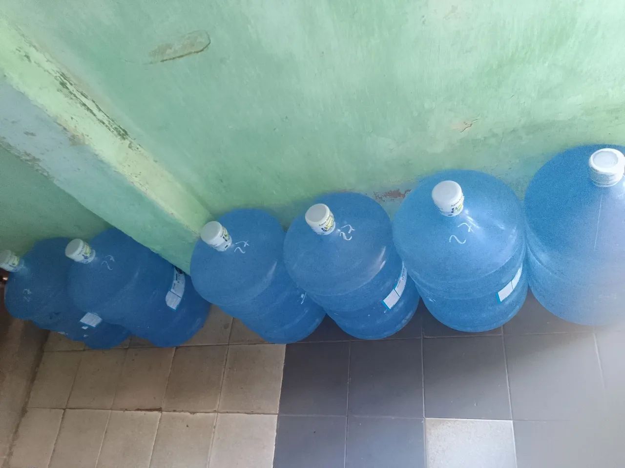 6 GARRAFÃO DE AGUA CHEIOS SANTA CECILIA 2027 - Foto 2