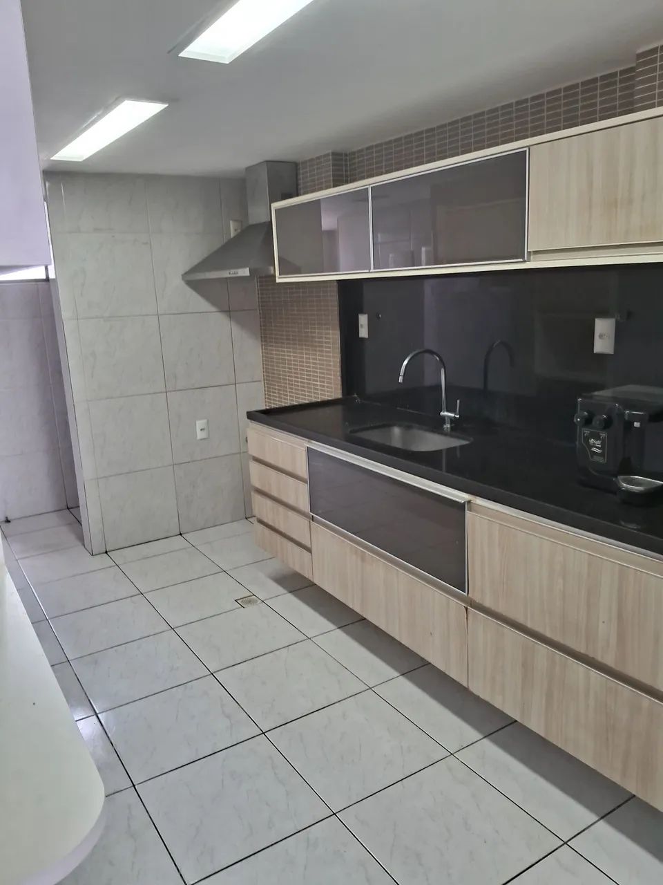 Espaçoso apartamento - Totalmente nascente - Foto 5