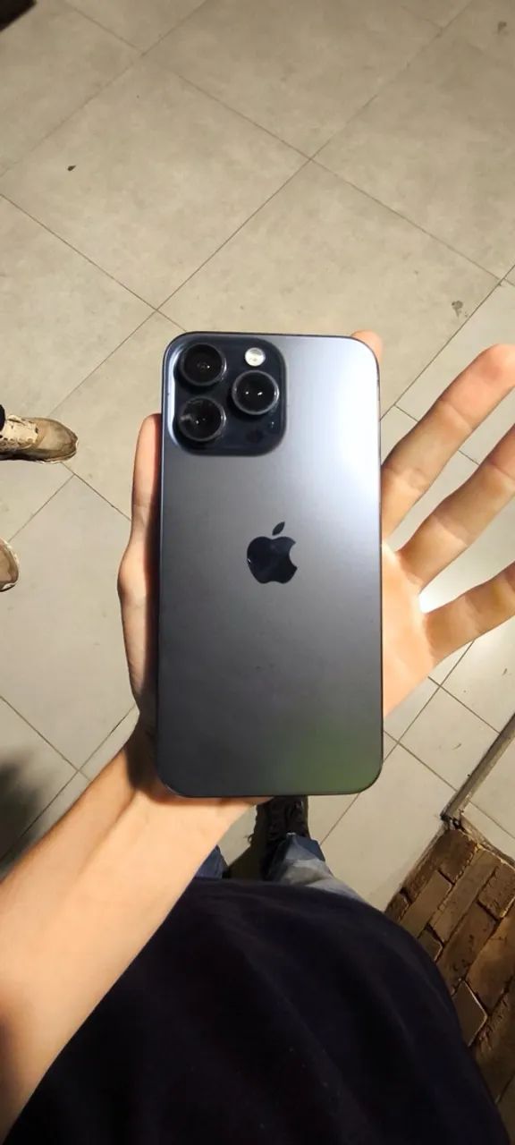 iPhone 15 PRO MAX - Foto 4