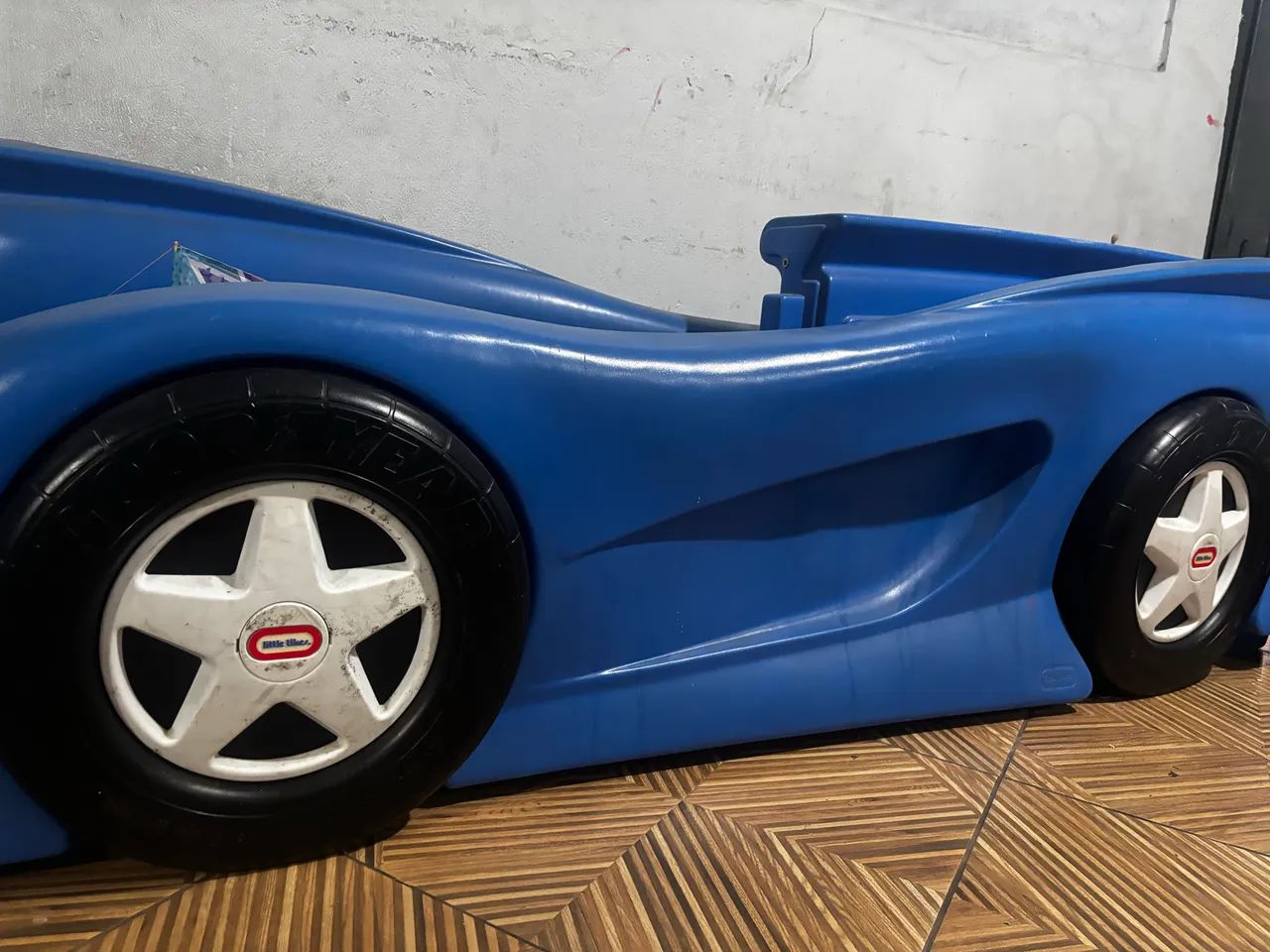 Cama infantil carro