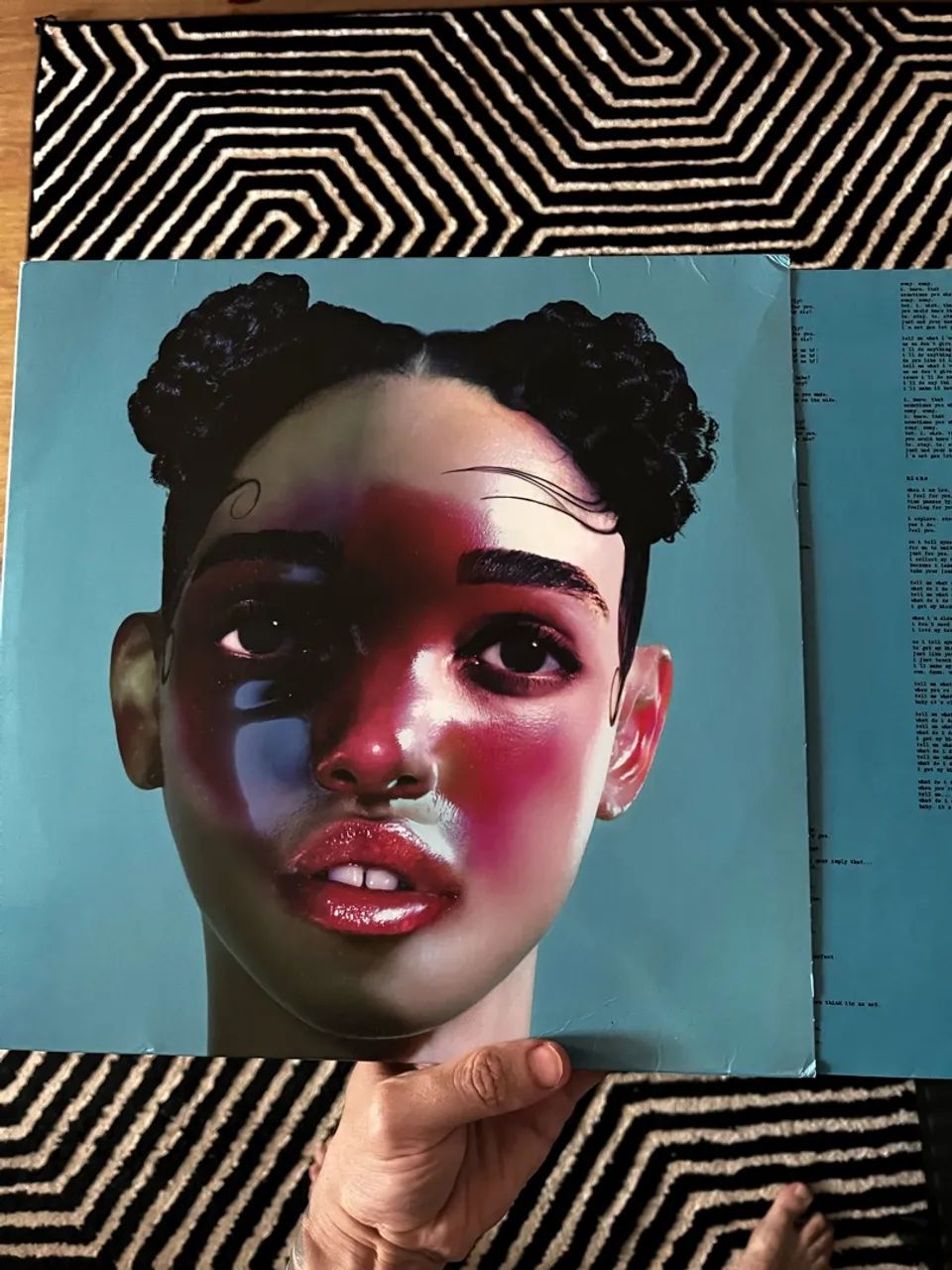 FKA Twigs LP1