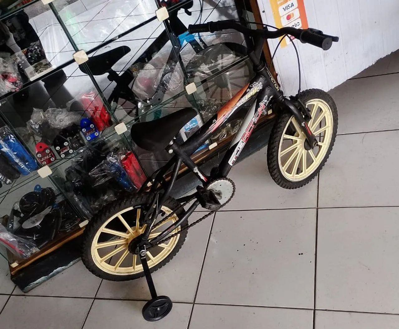 Bicicleta aro 16 usada  - Foto 4