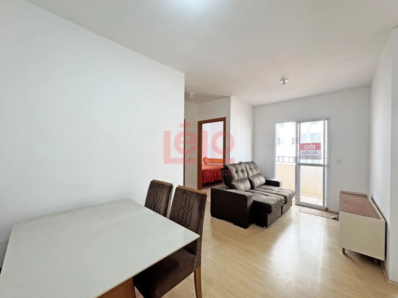 Apartamento 2 quartos - Sacada - Pisicina