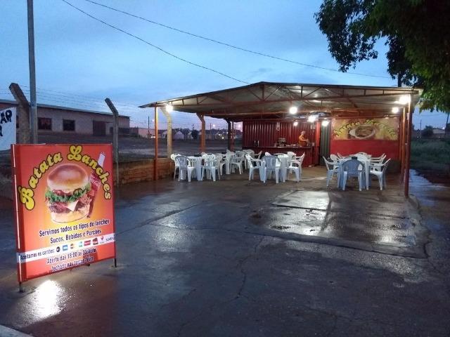 Vendo ou troco lanchonete com Boa localização
