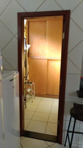 Ótima casa com lote de 1000M² 4 Qtos sendo 3 suítes | 6 vagas | lazer - Foto 2
