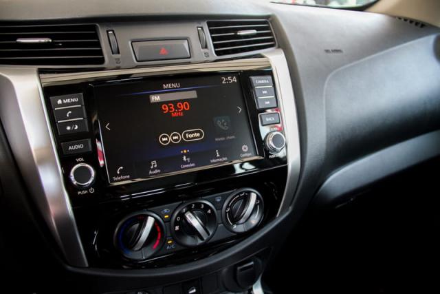 NISSAN FRONTIER ATTACK 2.3 BITURBO 4X4 AUT - Foto 10