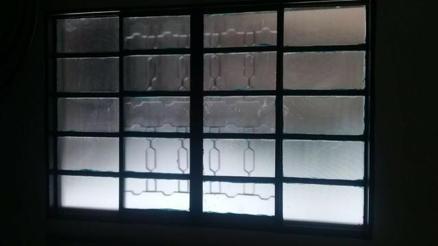 Vendo Janelas com vidro