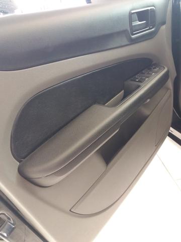 Ford Focus Sedan 2009 2.0 - Foto 7