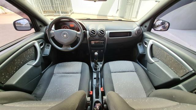 Renault Logan Expression 1.0 Hi-Flex 2012 Manual Completo - Foto 14