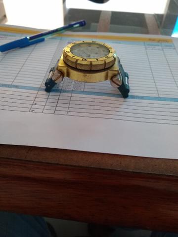 Vendo relógio invicta para retirada de peças porque não encontrei a pulseira - Foto 3